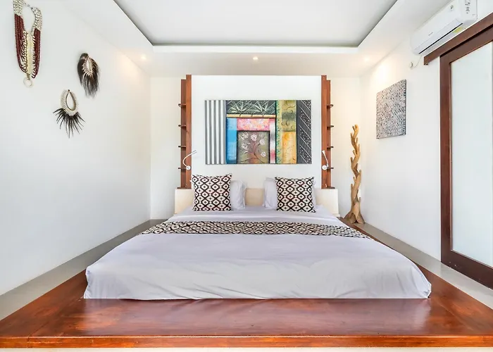 Athena - Sumptuous 3 Bedroom Private Luxury With Pool In Seminyak