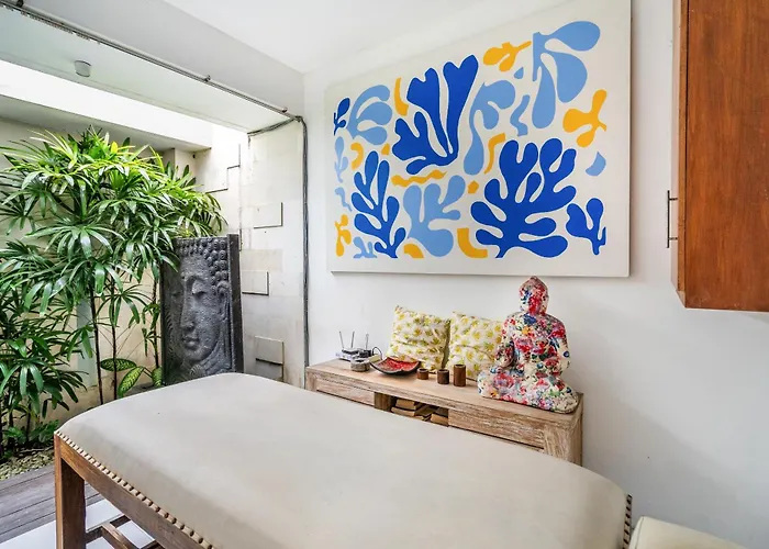 Athena - Sumptuous 3 Bedroom Private Luxury With Pool In