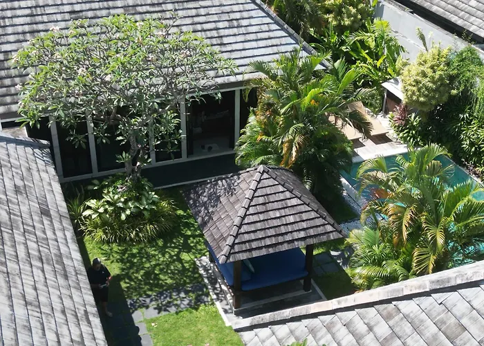 Athena - Sumptuous 3 Bedroom Private Luxury With Pool In Villa Seminyak
